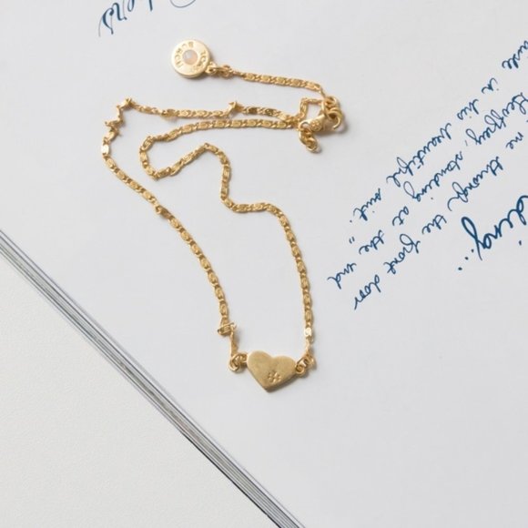 Tory Burch Gold Heart Pendant Necklace NEW - Picture 4 of 4